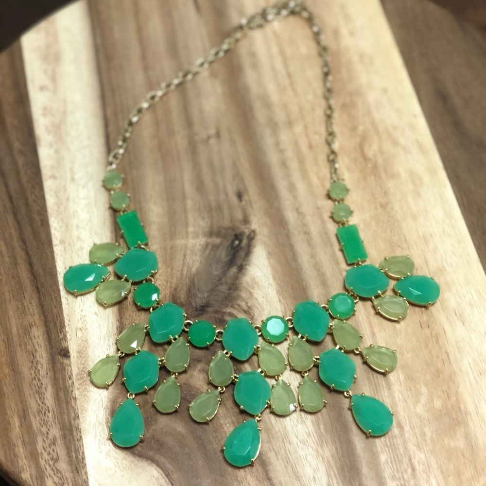 Green Stella and Dot necklace